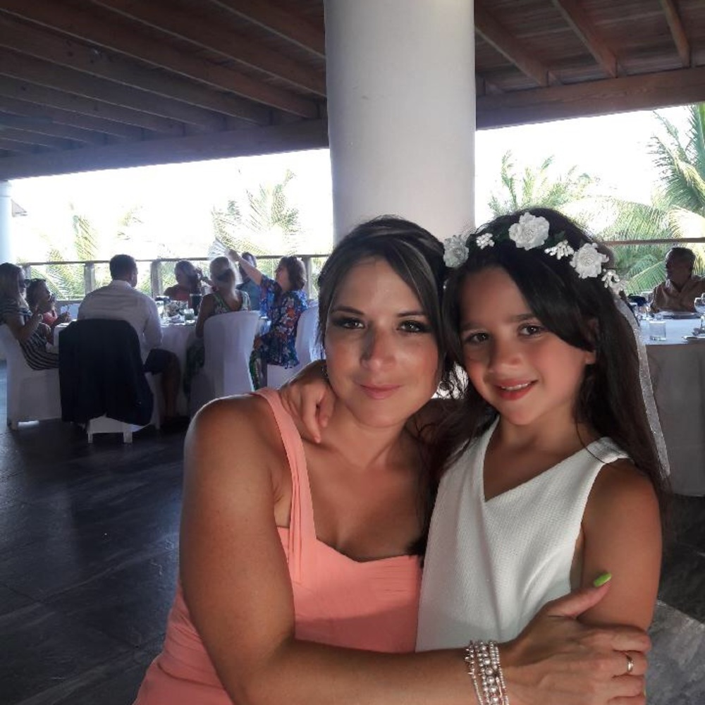 Meet your Posher, Angela